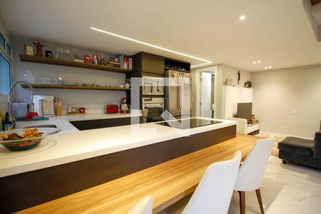 Apartamento à venda com 83m², 2 quartos e 1 vagaCozinha