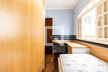 Casa à venda com 200m², 3 quartos e 2 vagasQuarto 3