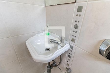 Casa à venda com 200m², 3 quartos e 2 vagasBanheiro Social 2