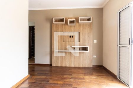 Casa à venda com 200m², 3 quartos e 2 vagasSuíte