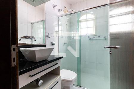 Casa à venda com 200m², 3 quartos e 2 vagasBanheiro da Suíte