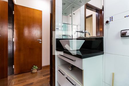 Casa à venda com 200m², 3 quartos e 2 vagasBanheiro da Suíte