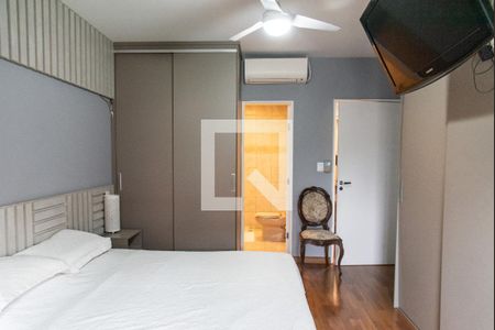 Casa à venda com 287m², 3 quartos e 3 vagasSuíte