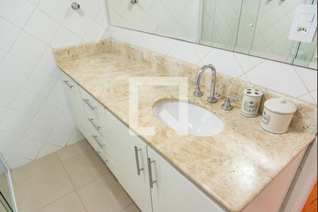 Casa à venda com 287m², 3 quartos e 3 vagasBanheiro