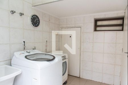 Casa à venda com 287m², 3 quartos e 3 vagasÁrea de serviço