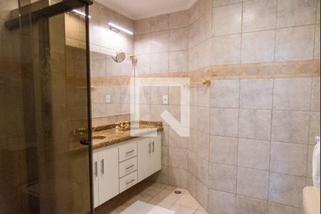 Casa à venda com 287m², 3 quartos e 3 vagasBanheiro da suíte