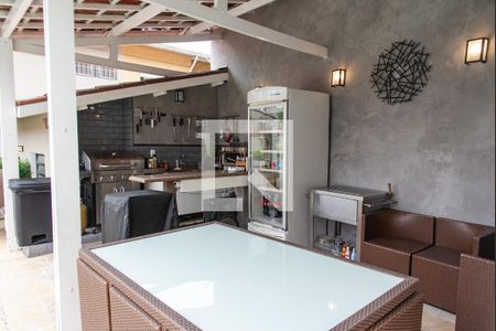 Casa à venda com 287m², 3 quartos e 3 vagasChurrasqueira