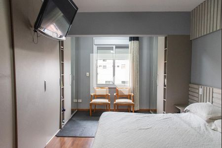 Casa à venda com 287m², 3 quartos e 3 vagasSuíte