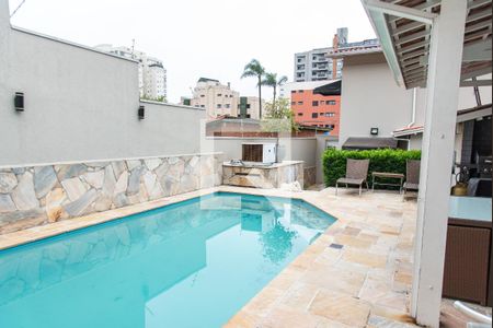 Casa à venda com 287m², 3 quartos e 3 vagasPiscina
