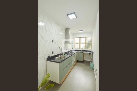 Apartamento à venda com 67m², 3 quartos e 1 vaga Apartamento à venda com 67m², 3 quartos e 1 vagaCozinha e Área de Serviço