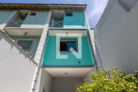 Casa para alugar com 97m², 2 quartos e 2 vagas Casa para alugar com 97m², 2 quartos e 2 vagasFachada