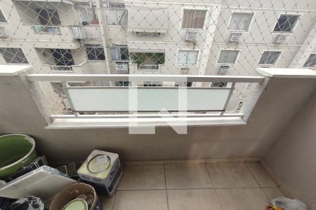 Apartamento à venda com 63m², 2 quartos e 1 vaga Apartamento à venda com 63m², 2 quartos e 1 vagaSacada/Sala