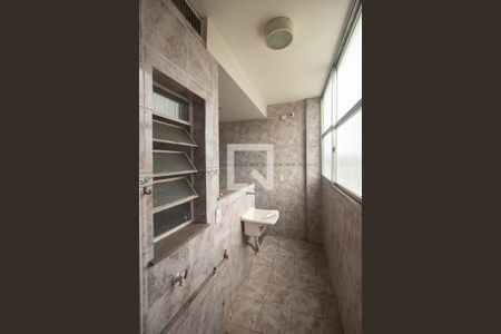 Apartamento à venda com 70m², 2 quartos e 1 vagaÁrea de Serviço
