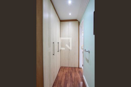 Apartamento para alugar com 85m², 2 quartos e 1 vaga Apartamento para alugar com 85m², 2 quartos e 1 vagaArmários d Quarto 2 suíte