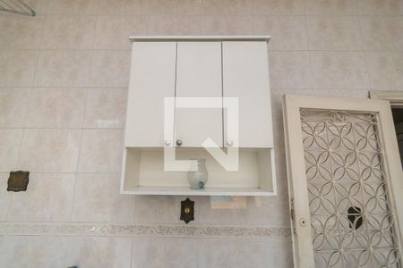 Casa à venda com 252m², 4 quartos e 5 vagasÁrea de Serviço (1º andar)