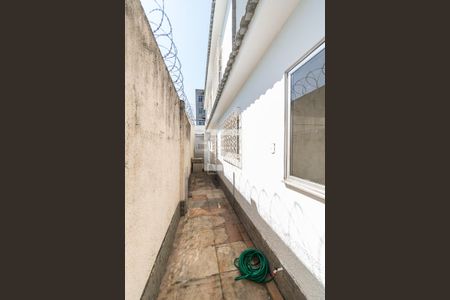 Casa à venda com 252m², 4 quartos e 5 vagasVaranda gourmet - Canil