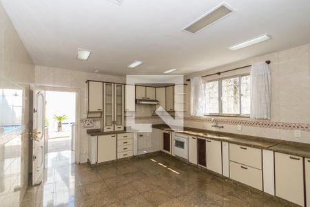 Casa à venda com 252m², 4 quartos e 5 vagasCozinha