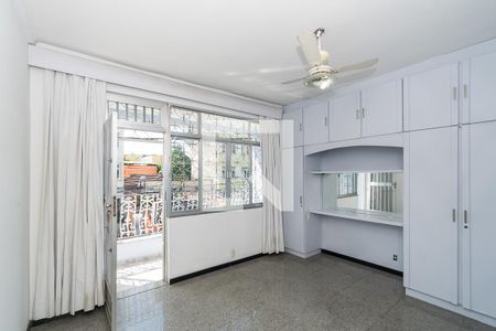 Casa à venda com 252m², 4 quartos e 5 vagasQuarto 1 Suíte