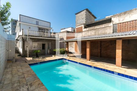 Casa à venda com 252m², 4 quartos e 5 vagasVaranda gourmet