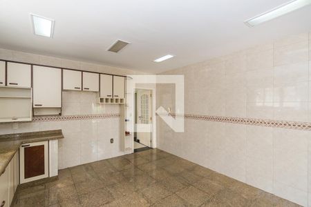 Casa à venda com 252m², 4 quartos e 5 vagasCozinha