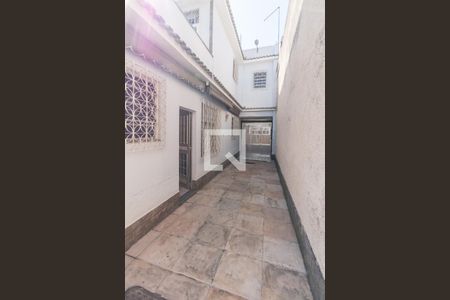 Casa à venda com 252m², 4 quartos e 5 vagasVaranda gourmet - Acesso lateral