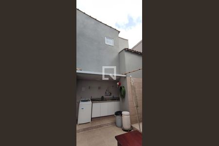 Casa à venda com 264m², 3 quartos e 1 vagaLavanderia