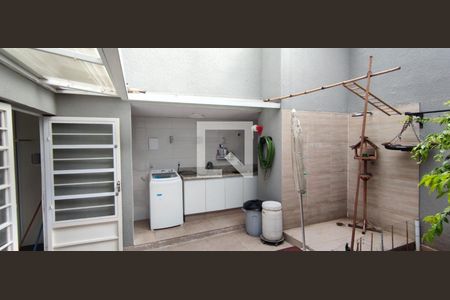 Casa à venda com 264m², 3 quartos e 1 vagaLavanderia