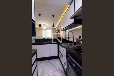 Apartamento para alugar com 55m², 2 quartos e 1 vaga Apartamento para alugar com 55m², 2 quartos e 1 vagaCozinha e Área de Serviço