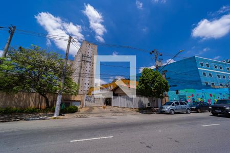 Apartamento para alugar com 54m², 2 quartos e 1 vaga Apartamento para alugar com 54m², 2 quartos e 1 vagaFachada