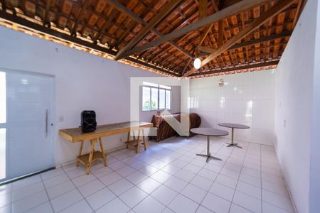 Apartamento para alugar com 54m², 2 quartos e 1 vaga Apartamento para alugar com 54m², 2 quartos e 1 vagaÁrea comum - Salão de festas