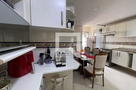 Apartamento para alugar com 150m², 3 quartos e 2 vagasCozinha