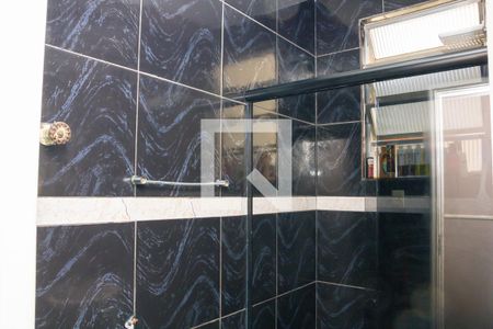 Banheiro de apartamento para alugar com 1 quarto, 42m² em Higienópolis, Rio de Janeiro