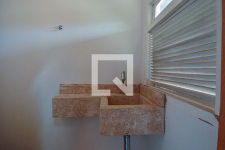 Lavabo de casa à venda com 2 quartos, 100m² em Interlagos, São Paulo