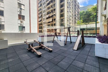 Apartamento à venda com 65m², 2 quartos e 1 vagaÁrea Comum - Parquinho