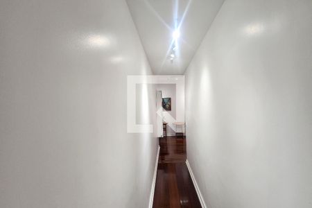 Corredor de apartamento à venda com 2 quartos, 65m² em Humaitá, Rio de Janeiro