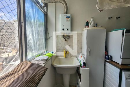 Apartamento à venda com 65m², 2 quartos e 1 vagaÁrea de Serviço