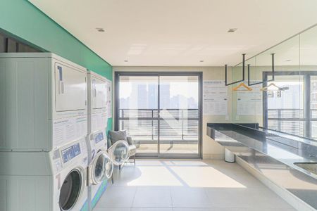 Studio para alugar com 28m², 1 quarto e sem vaga Studio para alugar com 28m², 1 quarto e sem vagaÁrea comum - Lavanderia