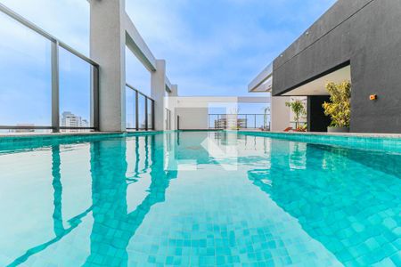 Studio para alugar com 28m², 1 quarto e sem vaga Studio para alugar com 28m², 1 quarto e sem vagaÁrea comum - Piscina