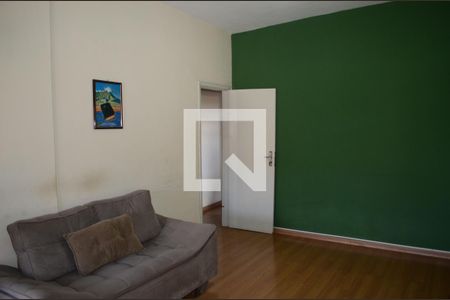 Sala de casa para alugar com 4 quartos, 110m² em Maria Goretti, Belo Horizonte