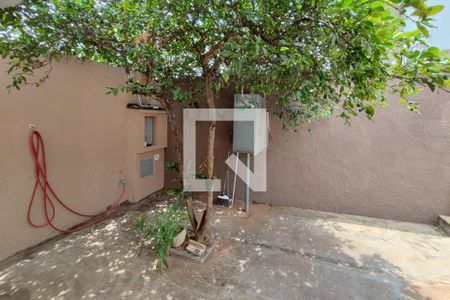 Casa à venda com 170m², 3 quartos e 4 vagasQuintal