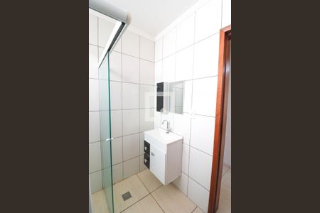Casa para alugar com 81m², 2 quartos e 1 vaga Casa para alugar com 81m², 2 quartos e 1 vagaBanheiro