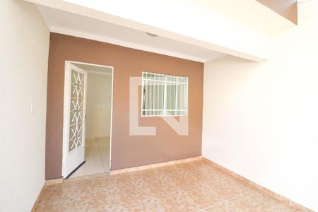 Casa para alugar com 81m², 2 quartos e 1 vaga Casa para alugar com 81m², 2 quartos e 1 vagaGaragem