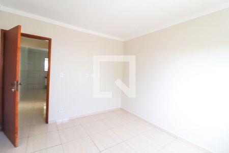Casa para alugar com 81m², 2 quartos e 1 vaga Casa para alugar com 81m², 2 quartos e 1 vagaQuarto