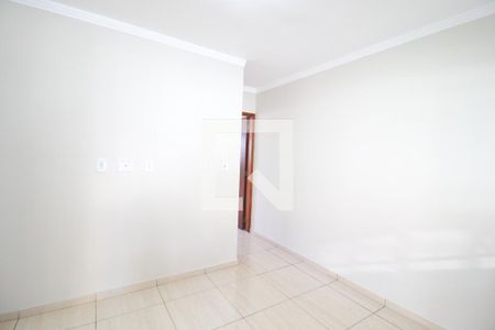 Casa para alugar com 81m², 2 quartos e 1 vaga Casa para alugar com 81m², 2 quartos e 1 vagaSala