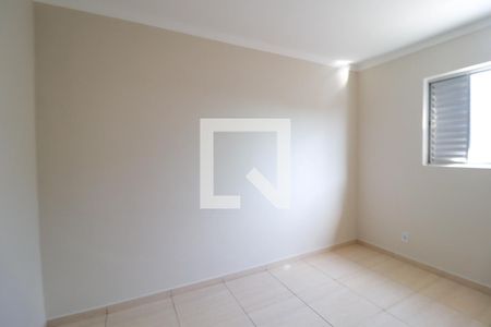 Casa para alugar com 81m², 2 quartos e 1 vaga Casa para alugar com 81m², 2 quartos e 1 vagaQuarto