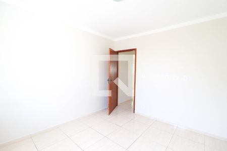 Casa para alugar com 81m², 2 quartos e 1 vaga Casa para alugar com 81m², 2 quartos e 1 vagaQuarto