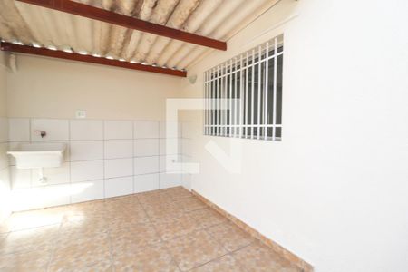 Casa para alugar com 81m², 2 quartos e 1 vaga Casa para alugar com 81m², 2 quartos e 1 vagaGaragem