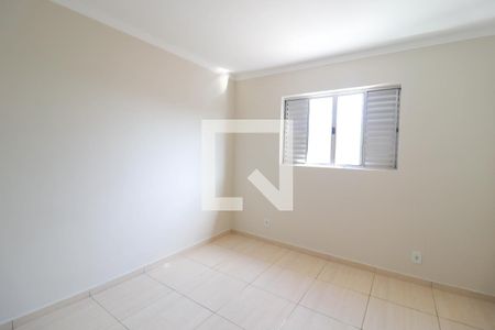 Casa para alugar com 81m², 2 quartos e 1 vaga Casa para alugar com 81m², 2 quartos e 1 vagaQuarto