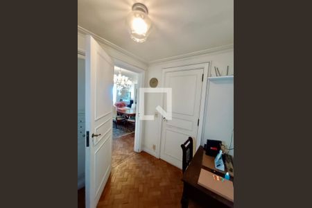 Apartamento para alugar com 353m², 4 quartos e 1 vaga Apartamento para alugar com 353m², 4 quartos e 1 vagaSaleta