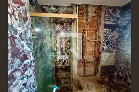 Apartamento para alugar com 353m², 4 quartos e 1 vaga Apartamento para alugar com 353m², 4 quartos e 1 vagaSuítes banheiro canadense